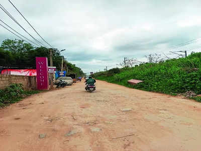 Citizens fear closure of road