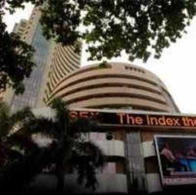 Sensex ends 371 points up; banks, autos lead