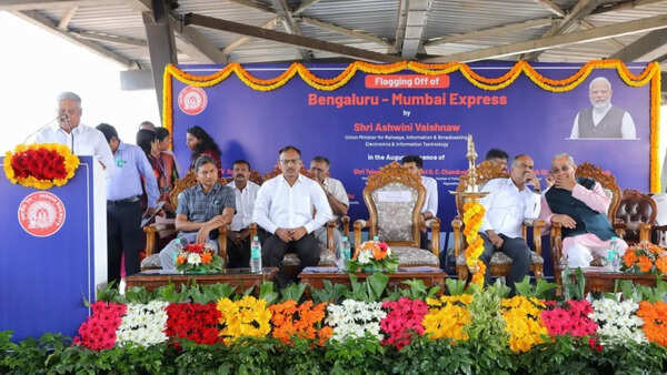 Bengaluru gets second direct train to Mumbai after three decades