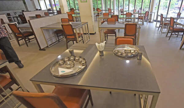 Restaurants in Ahmedabad sweat through summer staff shortage