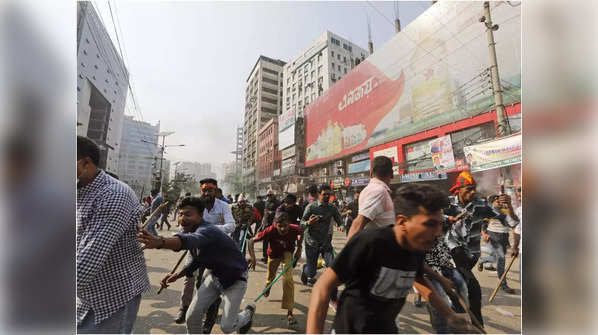 Protest erupted in Bangladesh' capital