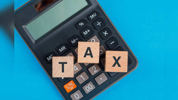 New Tax Regime or Old Tax Regime: Which one is Better for Salaried Individuals?
