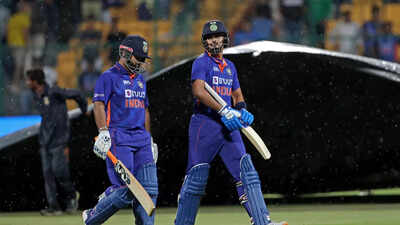 IND vs SA 5th T20I Live Cricket Score: Rain stops play; India lose Ruturaj Gaikwad, Ishan Kishan early