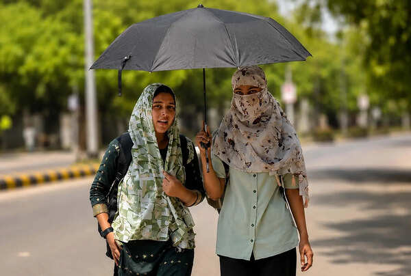 Scorcher after sundown too, minimum temperature almost hits 30°C in Gurgaon