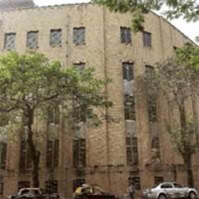 Government wants its office back at Anil Ambani's HQ