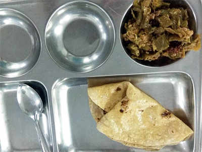 Non-veg vs veg at IIT-B: Separate plate rule in poor taste