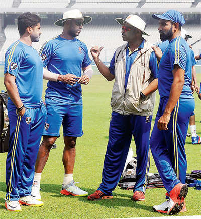 Vinay out injured, Nair to lead