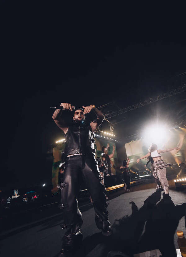 Chartbusters, cheers and a Puneeth Rajkumar moment at Karan Aujla’s Bengaluru gig