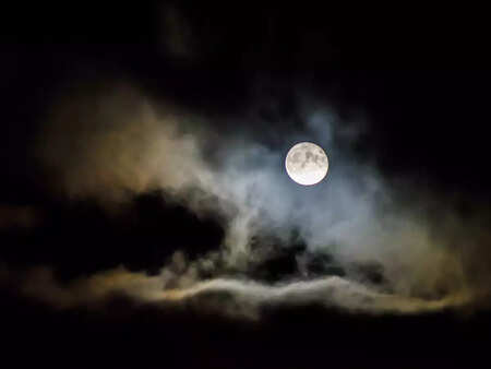 Bhadrapada Purnima 2024: Date, Timings, Puja Rituals and Significance