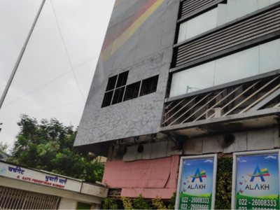 Man killed as portion of cladding collapses at Churchgate railway station
