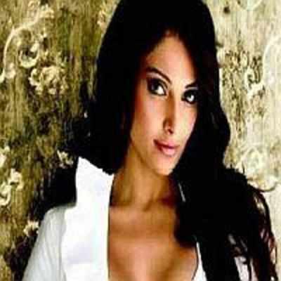 Bipasha to do item song in John's film