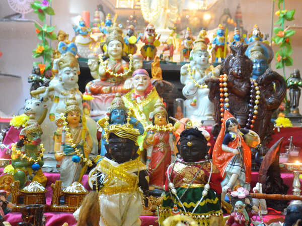 South Indian community in Thane step up Navratri festivities with colourful golus