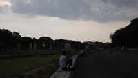Cloudy sky and light drizzle lowers temperature in Pune 