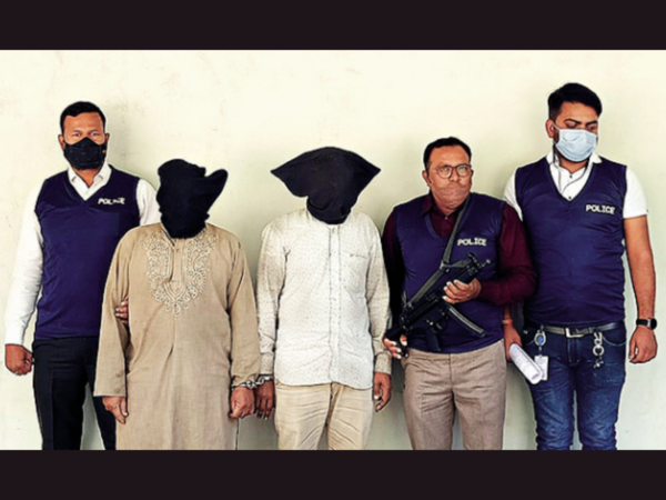 Gujarat: Two arrested for stealing 18 trucks