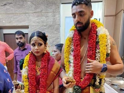 Cricketer Varun Chakaravarthy ties the knot with girlfriend Neha Khedekar