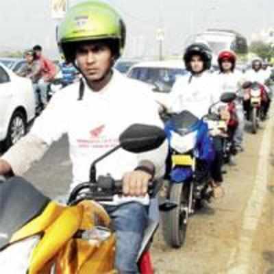 Cops to be held accountable for non-ISI helmets