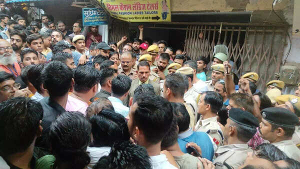 'Scared, tailor had kept shop shut for days, reopened 3 days ago'