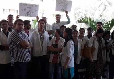 Mumbai: Doctors from 5 civic hospitals on indefinite strike
