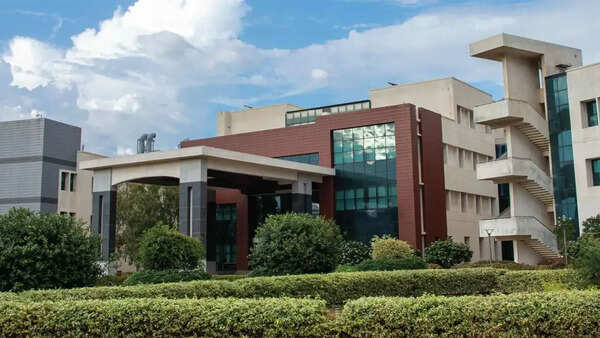 IISER Pune partners with Lodha Foundation for hands-on science learning initiative for school students