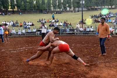 Poor facilities force Kolhapur’s wrestlers to migrate to Pune