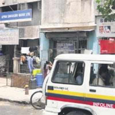 Bank opposite police station looted in broad daylight