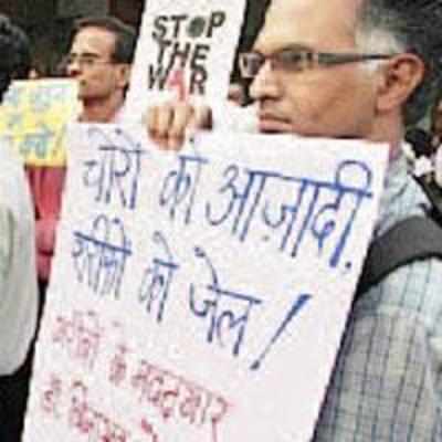 Dalit activist arrested for alleged Naxal links