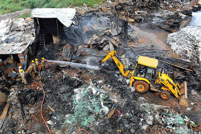 Fire in Nayandahalli leaves 20 families homeless