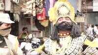 Observe social distancing, urges Yamraj in J&K market 