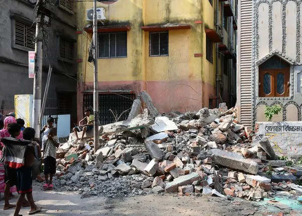 Payloader razes ‘TMC party office’, owner gets back land
