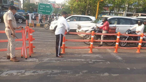 TOI Impact: Traffic police removed barricades from zebra crossings