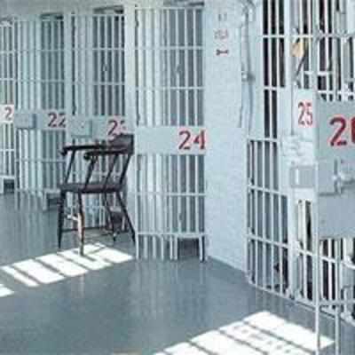 Jail inmates on hunger strike demanding IPL