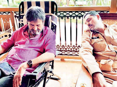 MIRRORLIGHTS: Abhay Deol and Mahesh Manjrekar's casting armchair