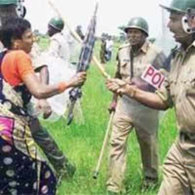 Police firing on farmers rocks Andhra Assembly