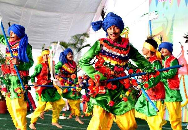 Balrang gets off to a vibrant start; kids shine