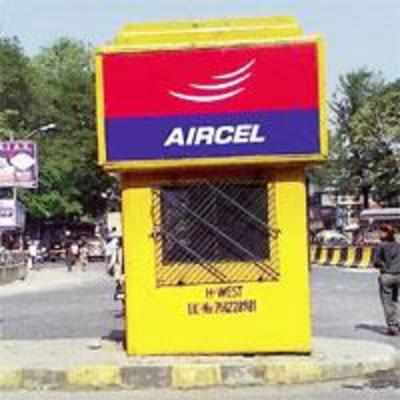 PIL seeks CID probe into ad-booths at traffic signals