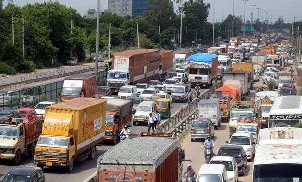 6 hour snarl at Kherki Daula toll triggers tailback till Hero Honda Chowk
