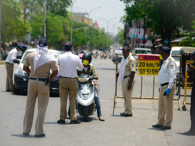 Nagpur: When traffic cops made college student's 18th birthday memorable amid lockdown
