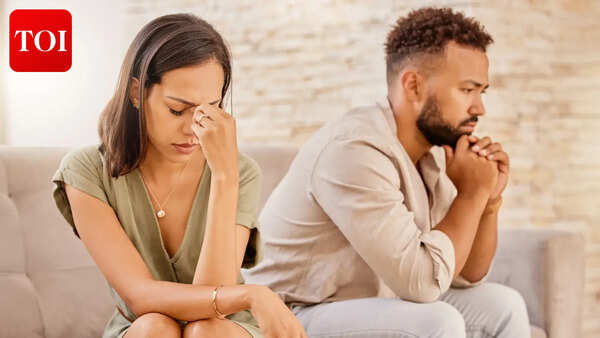 3 silent killers in a relationship, according to a psychologist