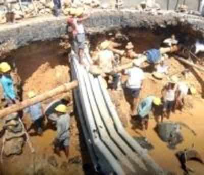 Malad pipe burst: Rs 25L fine imposed on contractor