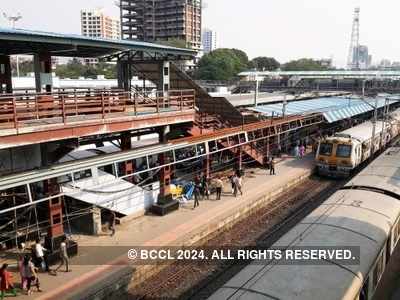Mumbai Local trains: Western Railway widens FOB at Borivali station