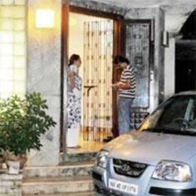 Builder, wife arrested for threatening Sadhana