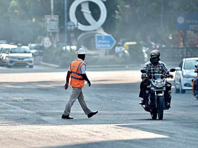 Mind your head, say traffic police