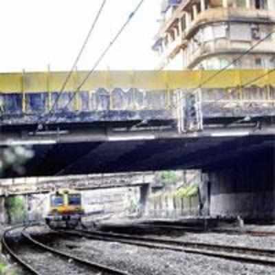 Railways to lift bridge over troubled wires