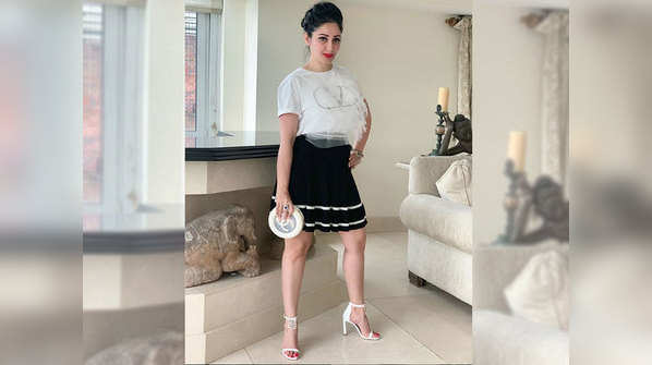 ​Maanayata Dutt is ready to begin the weekend on a positive and stylish note