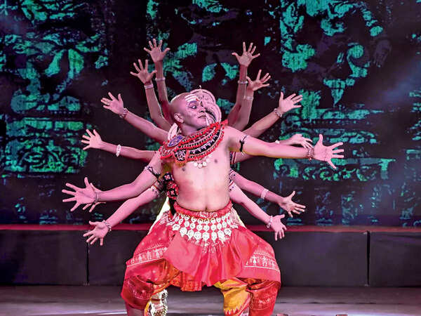 DIAF charms Dilliwalas with dance, music and culture