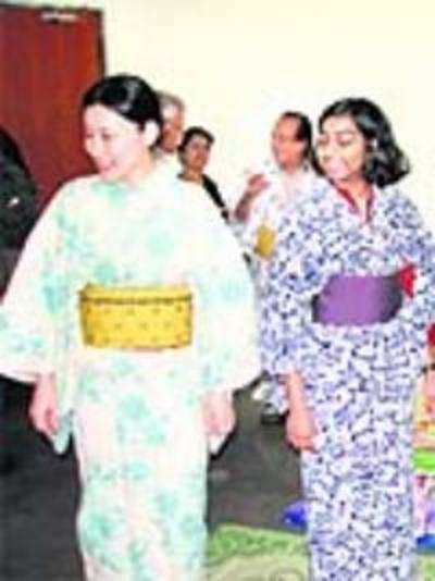 The art of kimono dressing