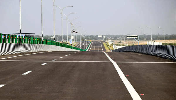 Lucknow-Kanpur Expressway set to be launched by PM this month