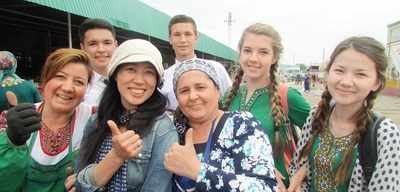 The adventures of Sushi and Sambar part 8: Threading in Turkmenistan