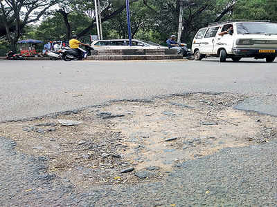 High Court takes Palike to task over compensation to pothole victims