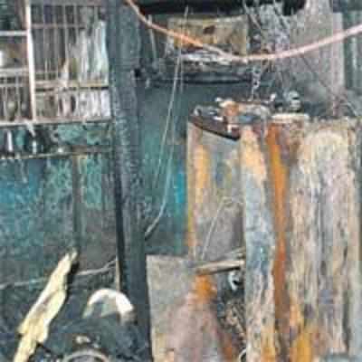 Compressor blast kills 4 at Andheri